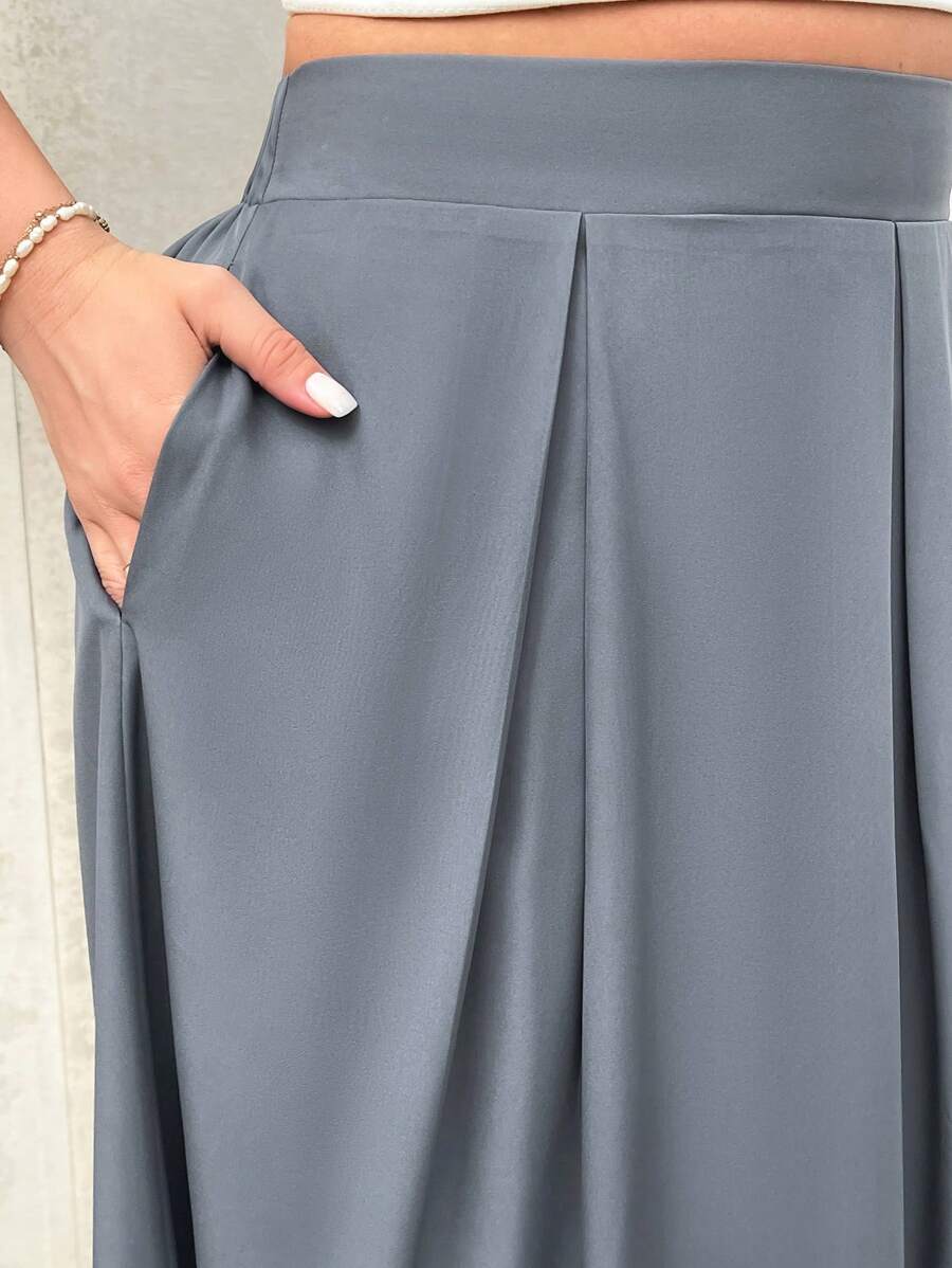 Noir Pleat Skirt