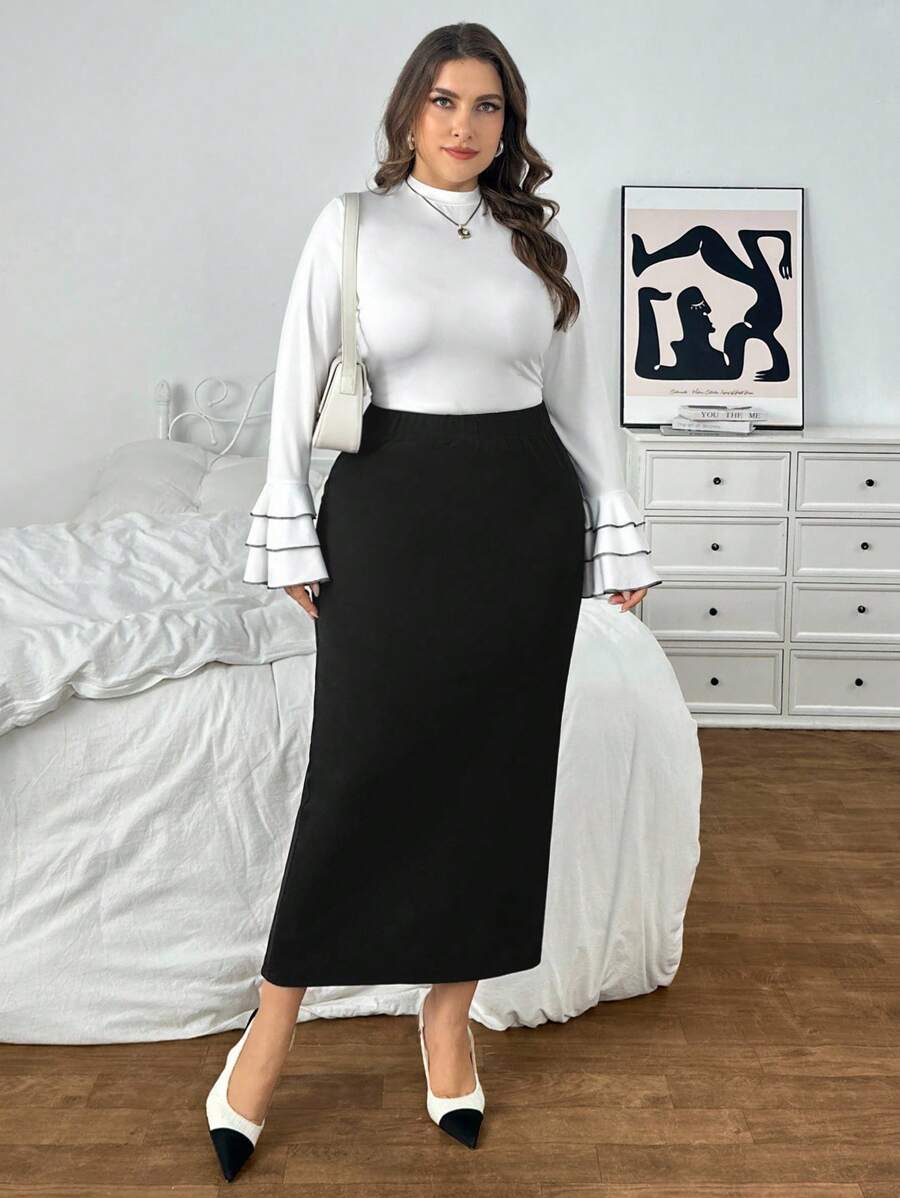 Midnight Poise Skirt