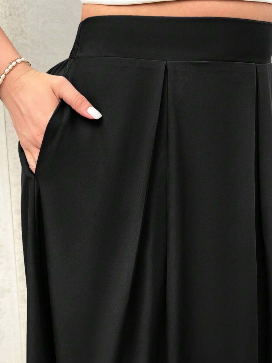 Noir Pleat Skirt