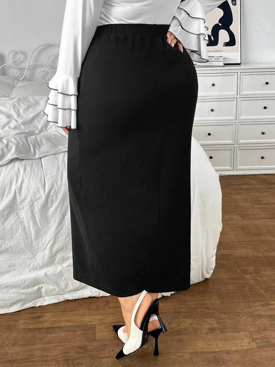 Midnight Poise Skirt