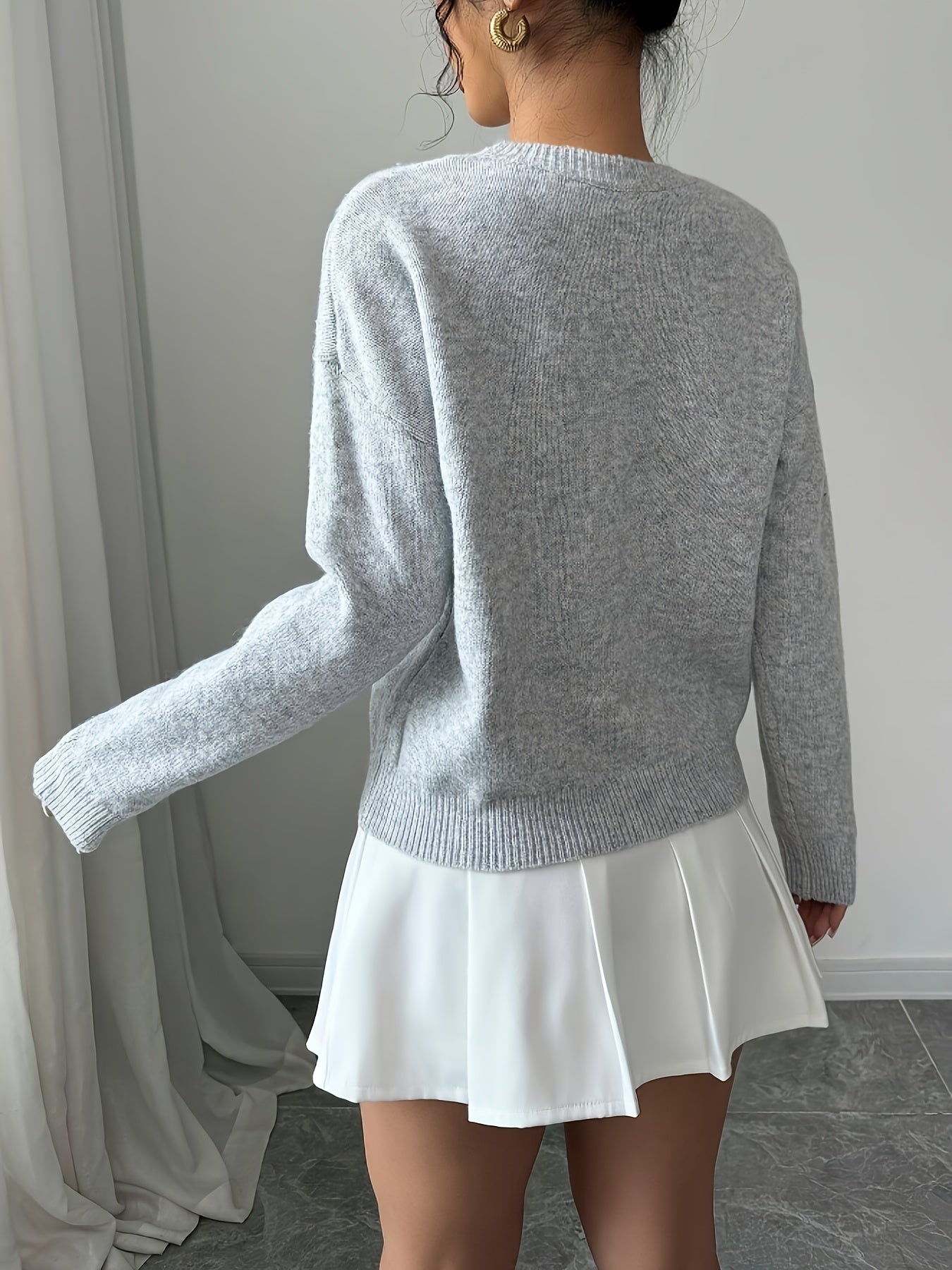 The Santa Monica Apparel™ | Elegant Crewneck Sweater