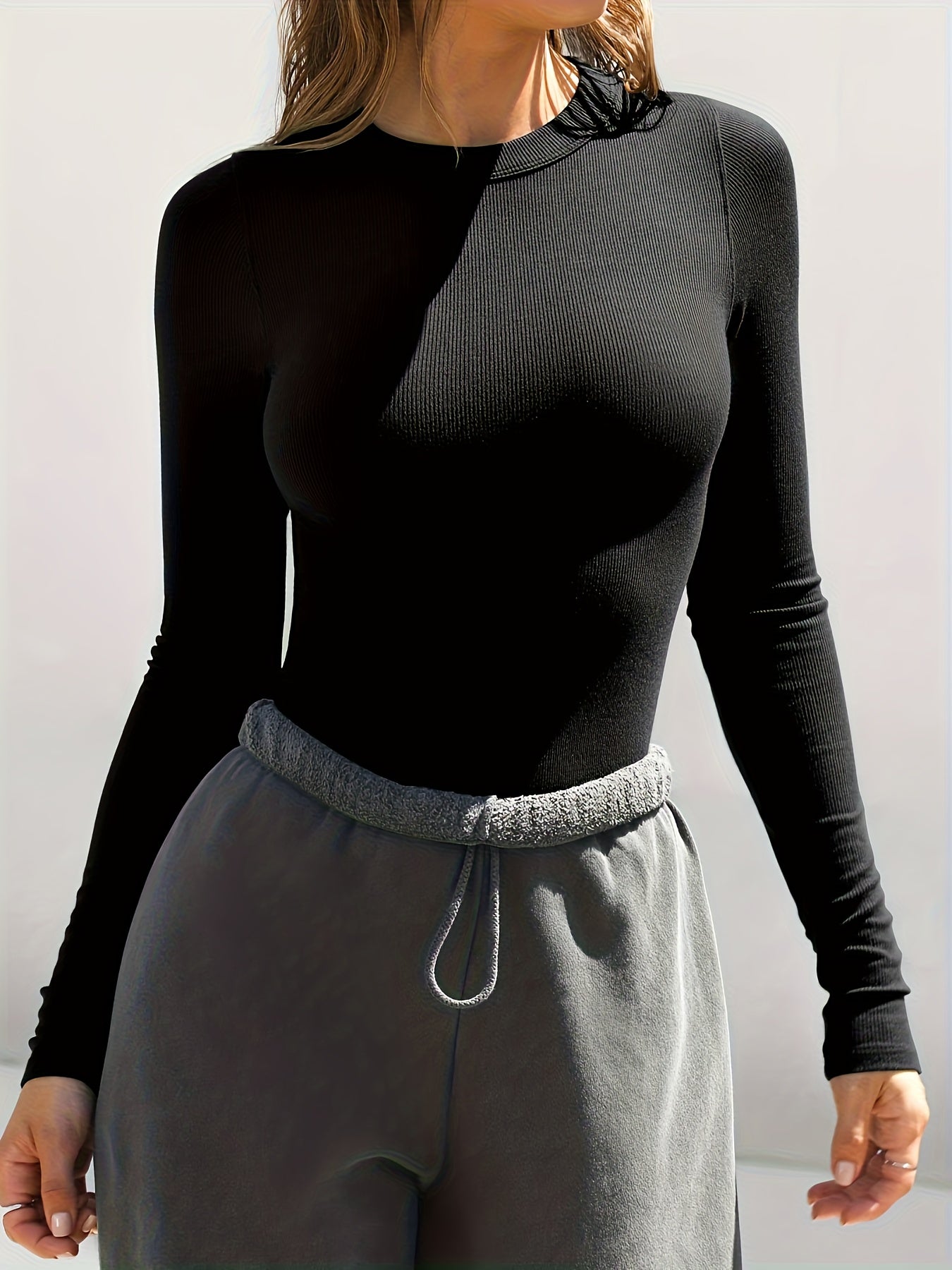 The Santa Monica Apparel™ | Sleek Stretch Crew-Neck Top