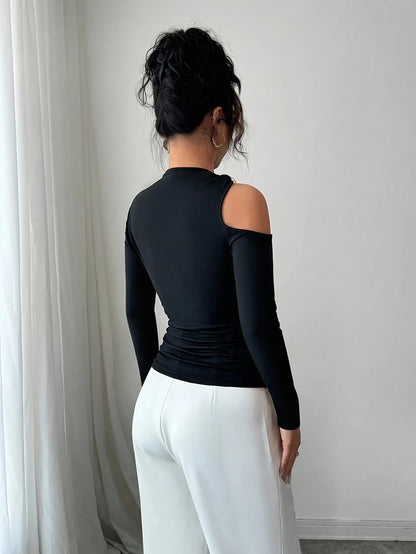 The Santa Monica Apparel™ | Grommet-Detail Crew-Neck Top