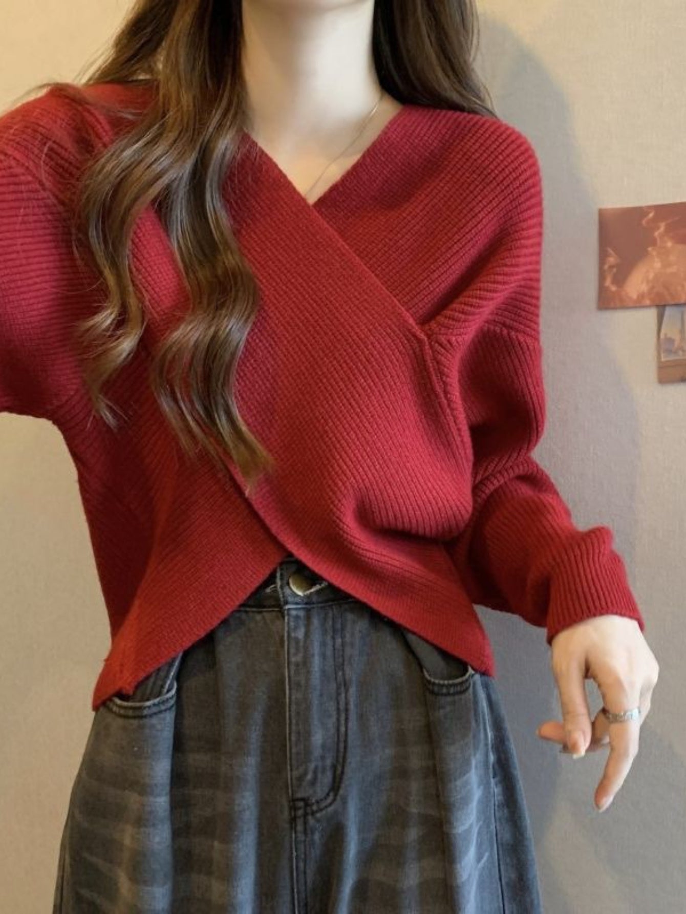 The Santa Monica Apparel™ | Elegant Retro Off-Shoulder Sweater