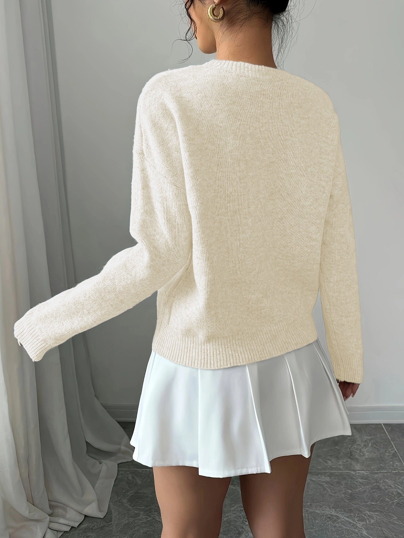 The Santa Monica Apparel™ | Elegant Crewneck Sweater